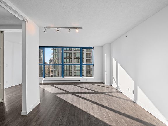 4th image of 1238 Seymour St #1202
