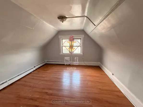 185 Wegman Pkwy #3, Jersey City, NJ 07305