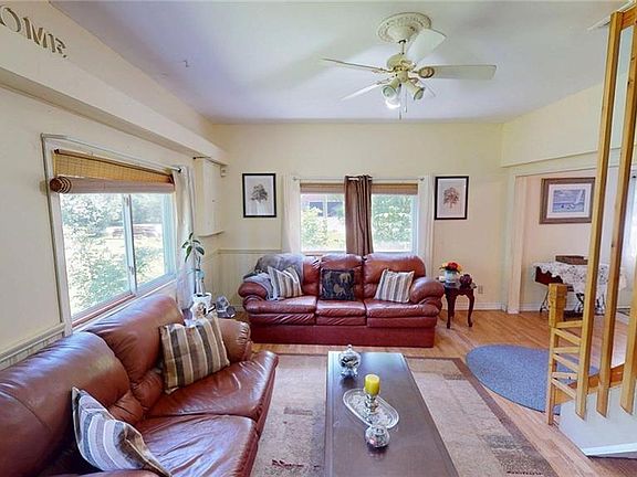 5th image of 3050 Jewell Ave
