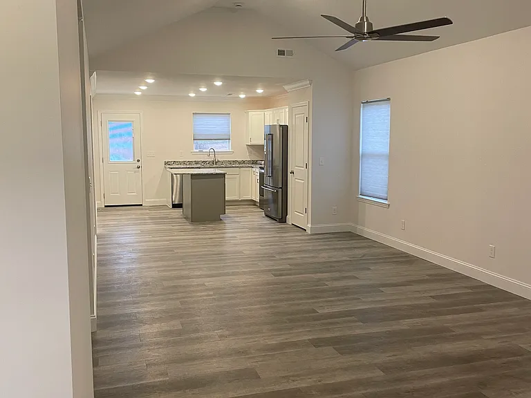 1679 Welcome Valley Rd — Photo 13