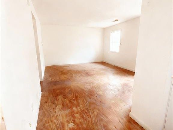 3rd image of 1150 Rankin St #4J
