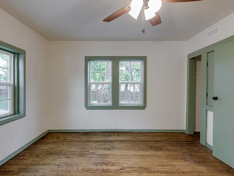420 NW 26th St #3 — Photo 7