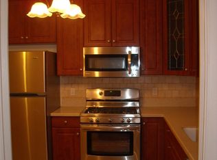 1012 Brookfield Glen Dr, Belvidere, NJ 07823