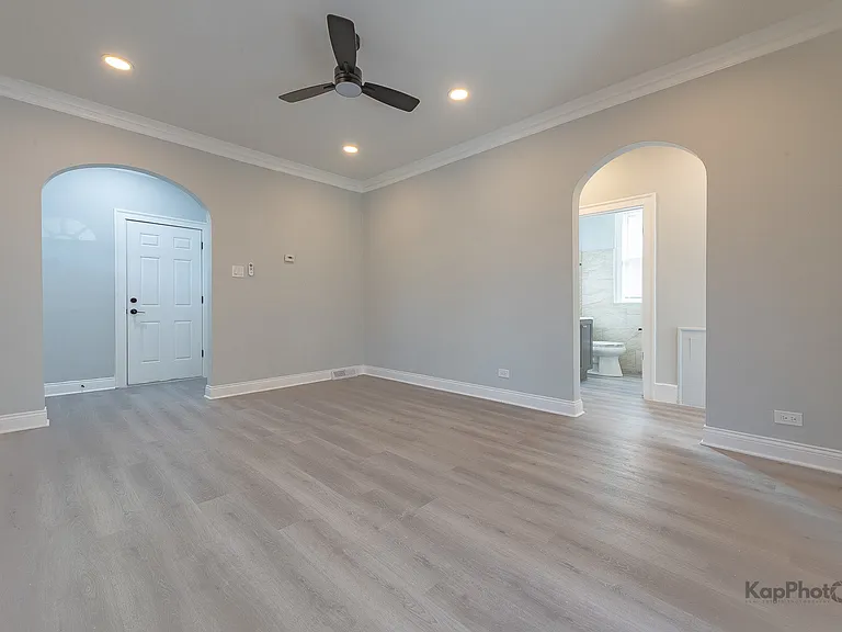 6259 W Peterson Ave #1R-1R-1 — Photo 5
