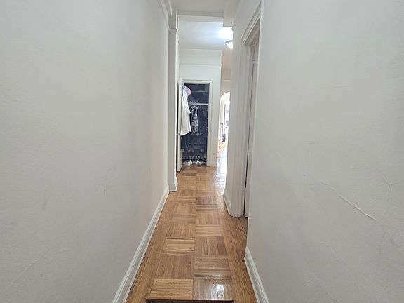 5th image of 515 Cathedral Pkwy #9F