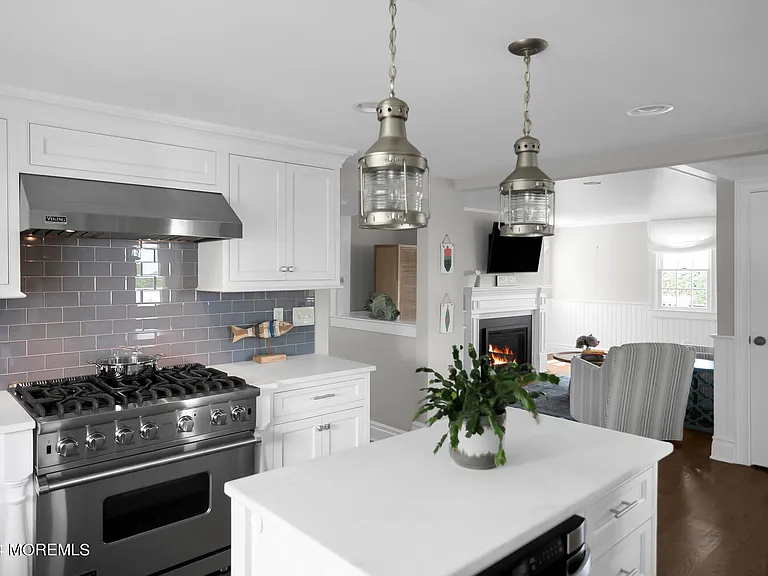 208 Neptune Pl — Photo 19