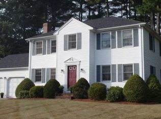 3 Helen Ln, Walpole, MA 02081