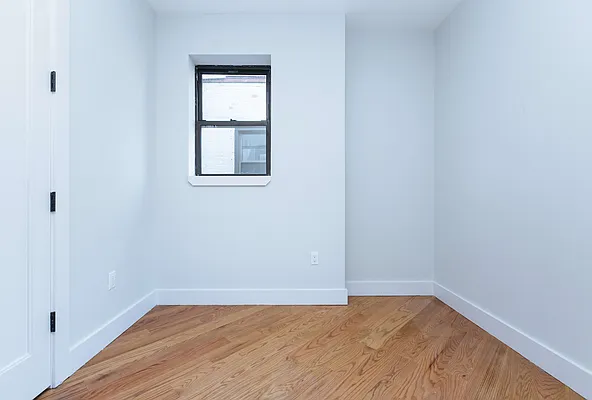 Rented by Nooklyn NYC LLC | media 25