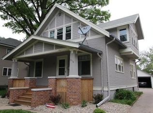 814 E Military Ave, Fremont, NE 68025