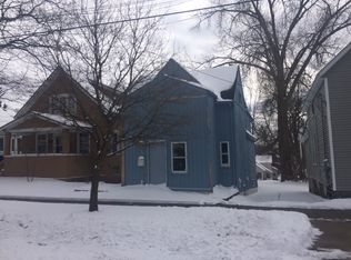922 Sigsbee St SE, Grand Rapids, MI 49506