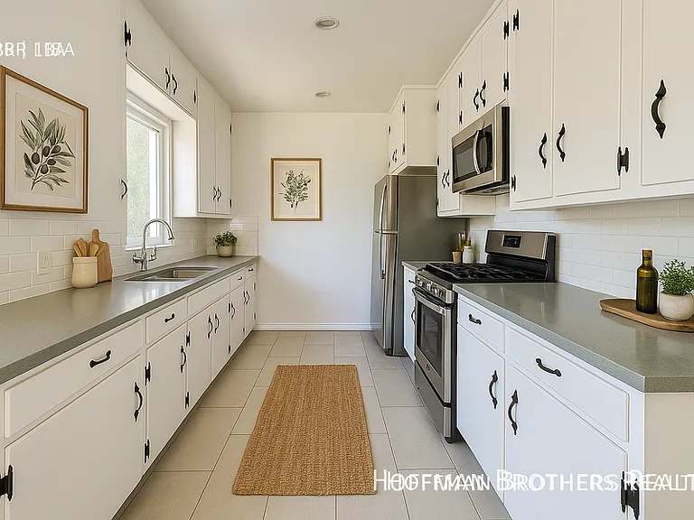11153 1/2 La Maida St — Photo 6
