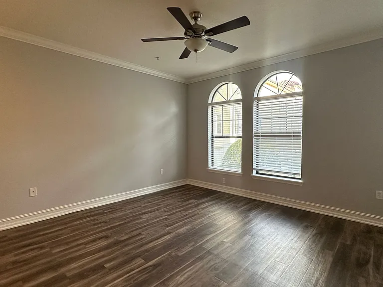 3720 Messina Dr — Photo 14