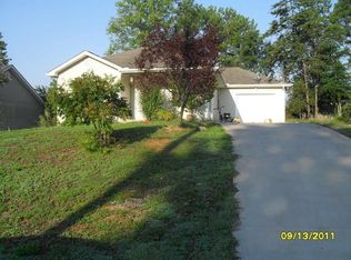 1133 Danielle Dr, Dalton, GA 30721