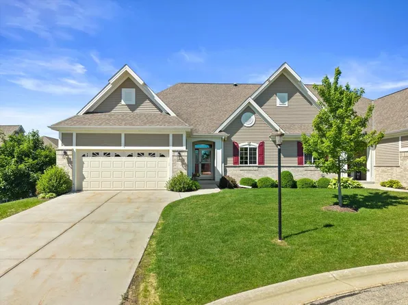 2406 Deercrest COURT, Waukesha, WI 53188