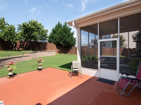 5th image of 331 Leigh Creek Dr