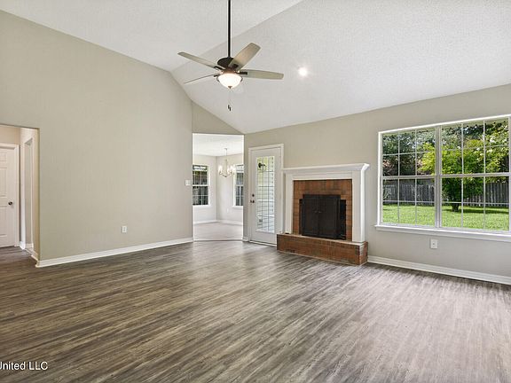3rd image of 14094 Remington Dr