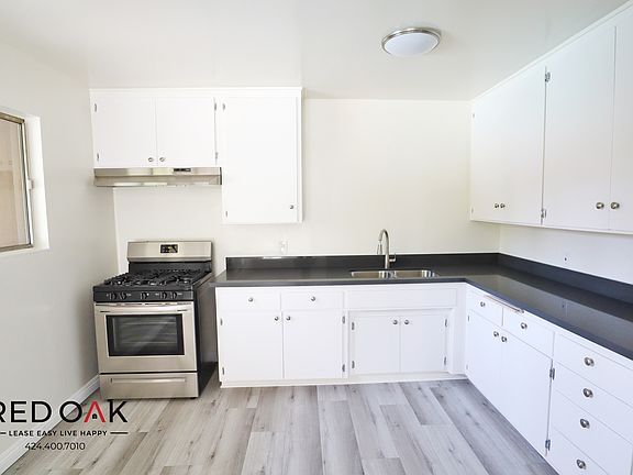 5th image of 12737 Moorpark St #8