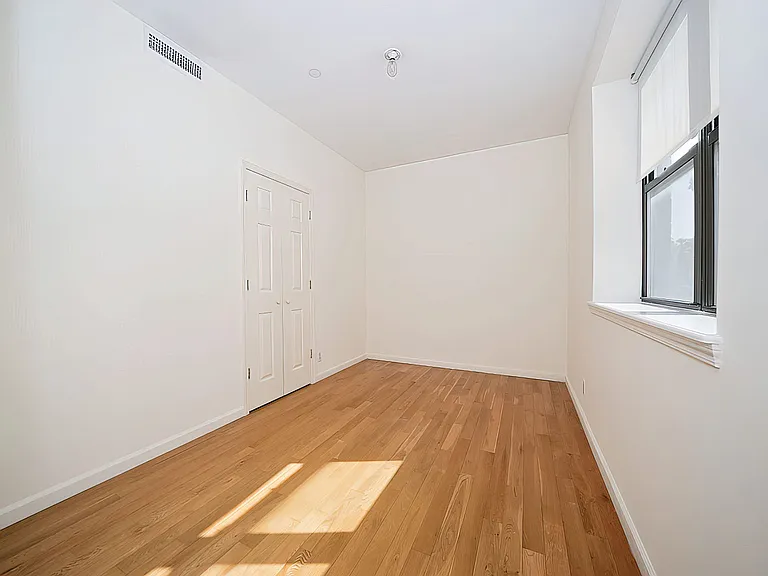 208 S 3rd St #2A — Photo 7