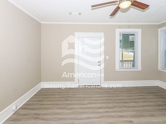 1873603_003_wm_-_living_room_13208566.jpg