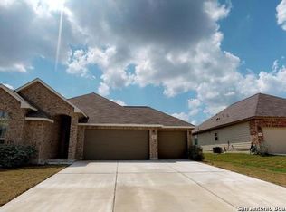 737 Gray Cloud Dr, New Braunfels, TX 78130