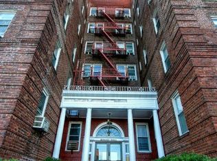 11420 Queens Blvd #D6, Forest Hills, NY 11375