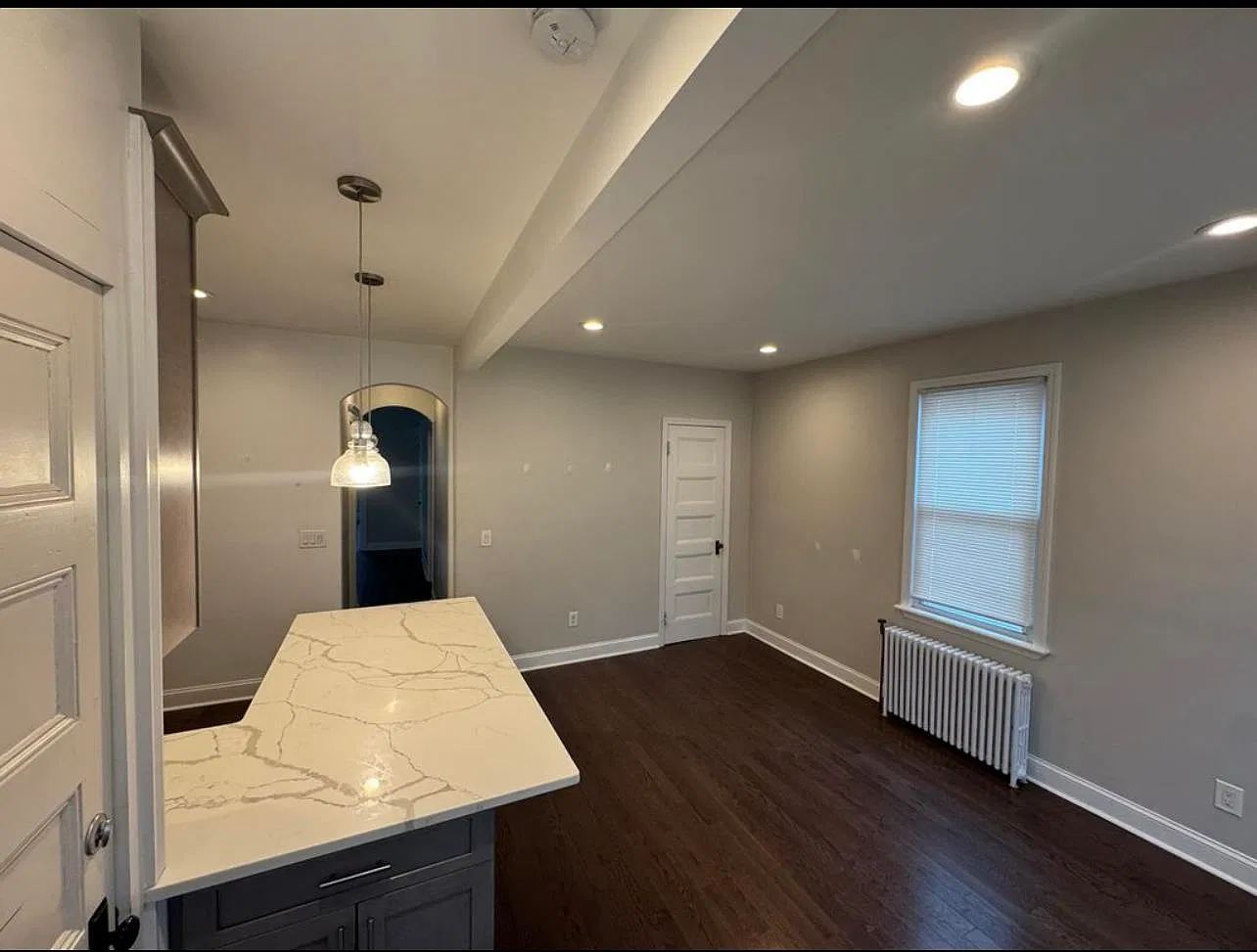3 bed, 2.0 bath, $3,400 — Photo 2
