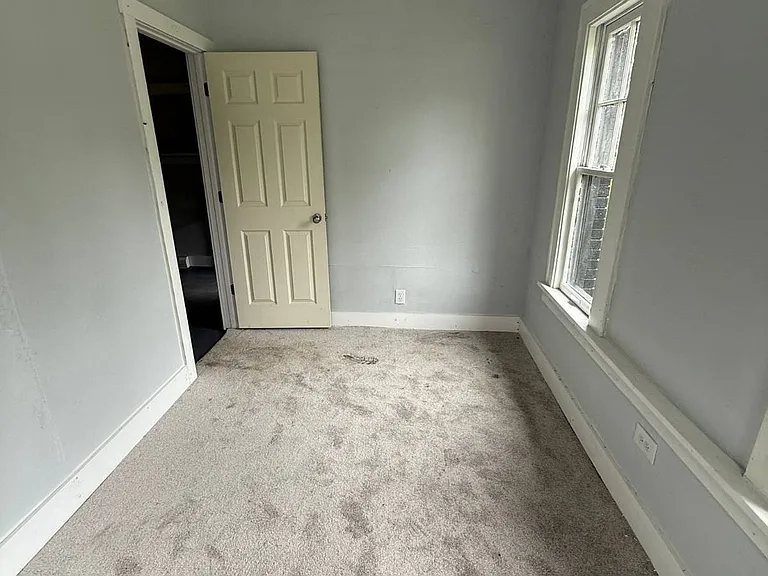 4383 Connecticut St — Photo 10