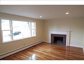 2nd image of 13 Hilltop Cir