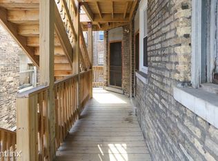 7757 N Sheridan Rd #2, Chicago, IL 60626