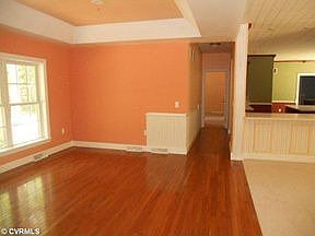 5th image of 10112 Fredericksburg Tpke