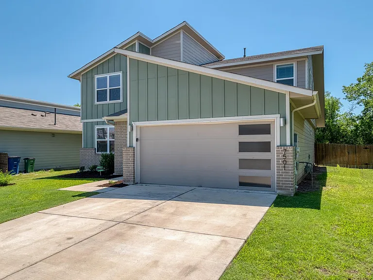 7501 Smallwood Dr — Photo 32