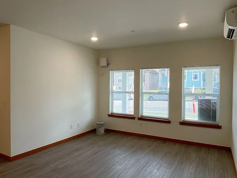 1205 N Garden St — Photo 24
