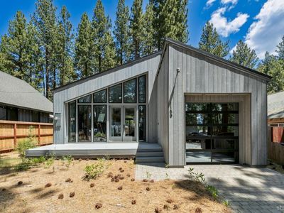 1169 Stockton Ave, South Lake Tahoe, CA, 96150