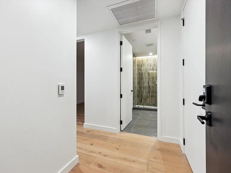 610 Davis St #2906 — Photo 11