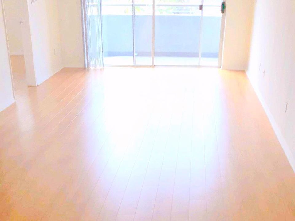 1st image of 818 Tularosa Dr #210