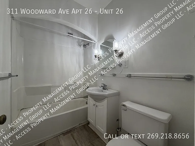 311 Woodward Ave #26 — Photo 3