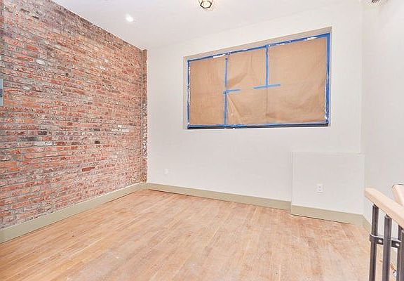 2nd image of 1637 Saint Johns Pl #1G