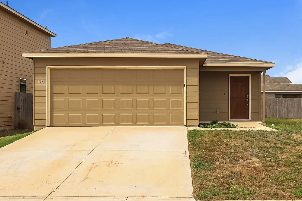 3 bed, 2.0 bath, 1510 sqft, $1,760 — Photo 1