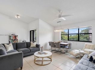 Hollywood Parc Condominiu, Hollywood, FL 33021