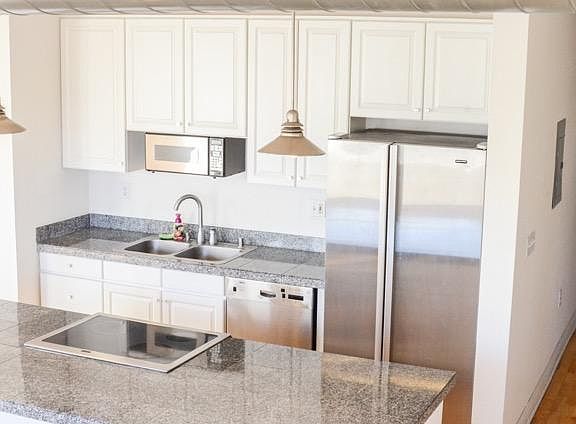 4th image of 277 Broadway APT 212