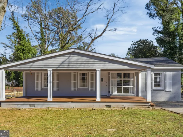 4810 Bartlett Rd, Forest Park, GA 30297