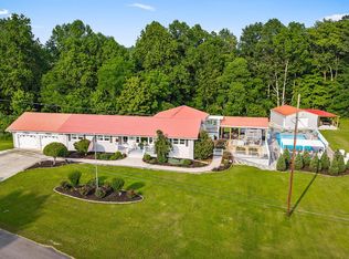 2376 Hurricane Ridge Rd, Smithville, TN 37166