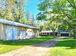 2071 E Ludington Dr, Clare, MI 48617