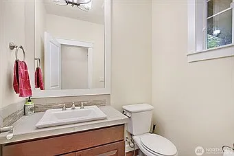 24302 NE 8th Pl — Photo 19