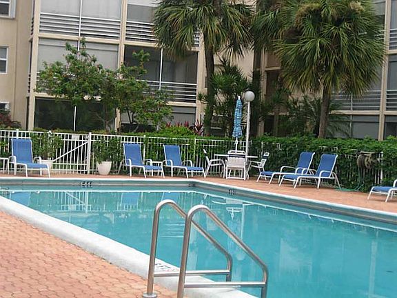 5th image of 1541 S Ocean Blvd APT 201
