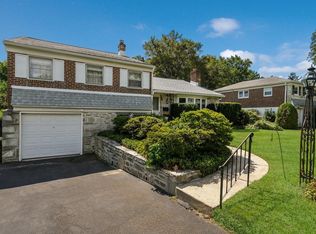 1581 Elkins Ave, Abington, PA 19001