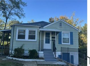 5723 Beldon Dr, Saint Louis, MO 63136