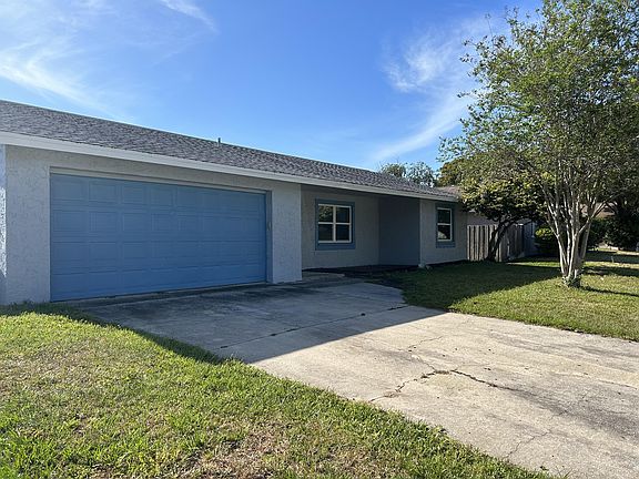 2nd image of 1574 Redwood Ave #670