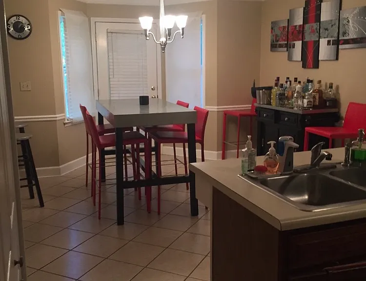 1126 Magnolia Way SE — Photo 5