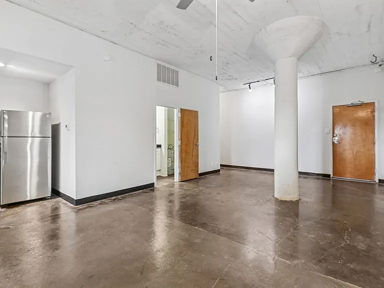 Deep Ellum Lofts — Photo 80